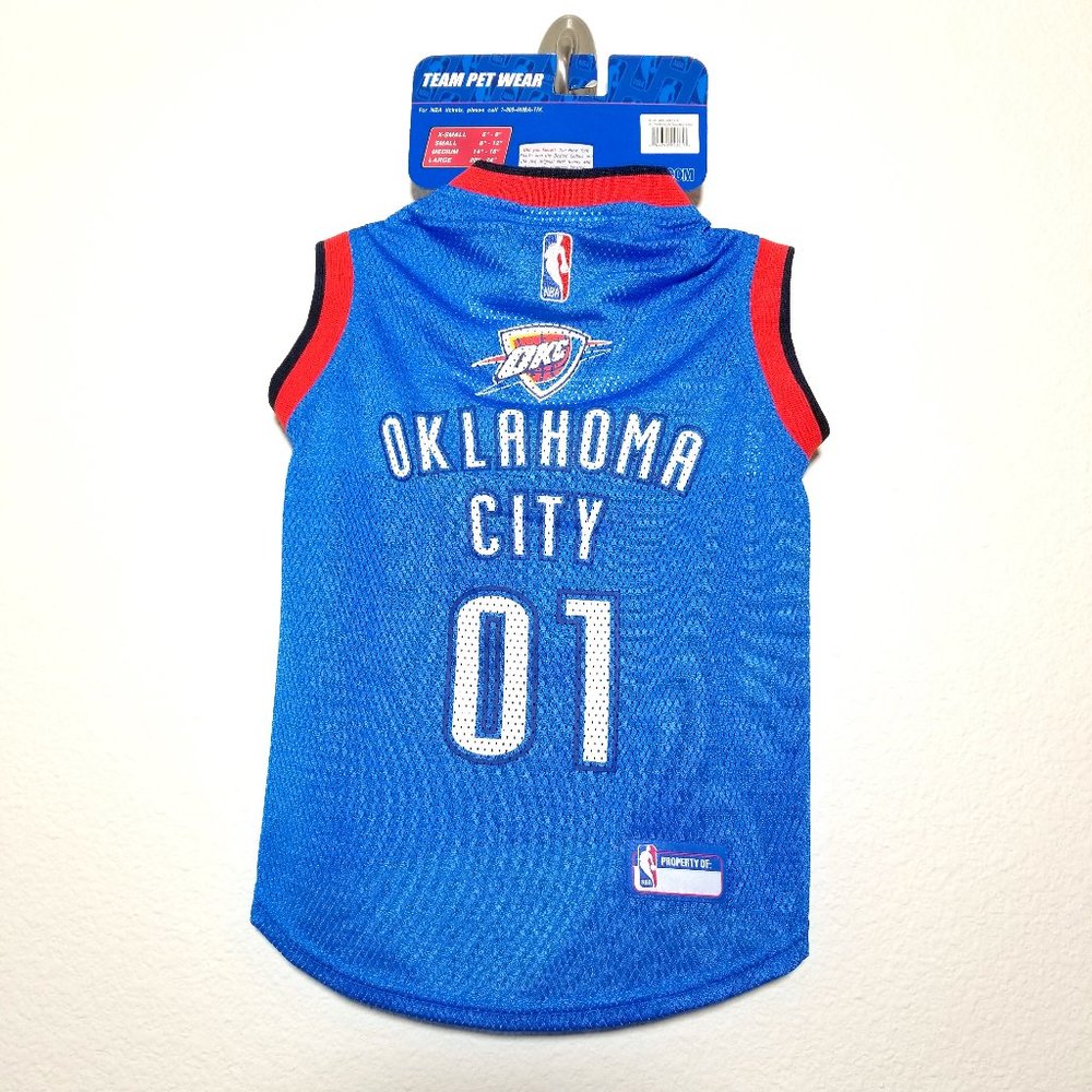 NWT NBA Pets First - Size Large